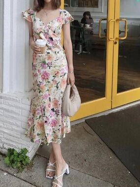 New Fabrique Exclusive Collection Corrine Flutter Sleeve Dress